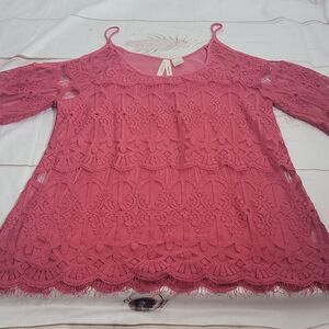 WOMENS Ivory Love Lace Cold Shoulder Size Large 3/4 Sleeve Color Holly Berry